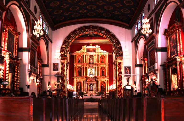 San Alfonso María de Ligorio (Señor de los milagros) – Arquitectura y Fe