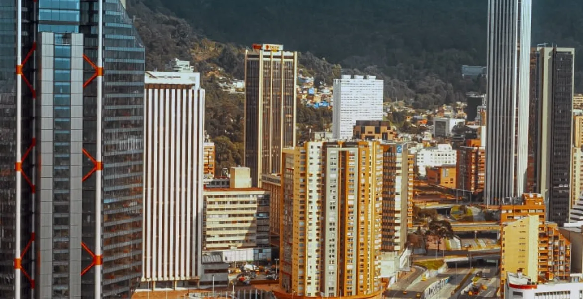 Economía colombiana crece un 0,7% en el primer trimestre de 2024 ...