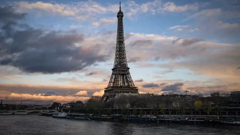 Emplazamiento del Pebetero Olímpico en París 2024: Junto al Río Sena