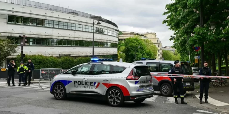 Incidente en la Embajada de Irán en París: Detenido sospechoso tras alerta de posible explosivo