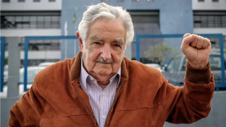 José Alberto Mujica Revela su Batalla contra el Cáncer de Esófago