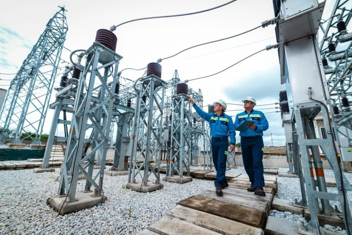 Petro anuncia medidas para reducir tarifas de energía en el Caribe ...