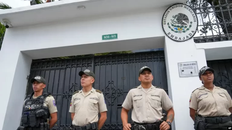 Ecuador cierra consulados en México: ¿Qué pasará con sus ciudadanos residentes en el país?